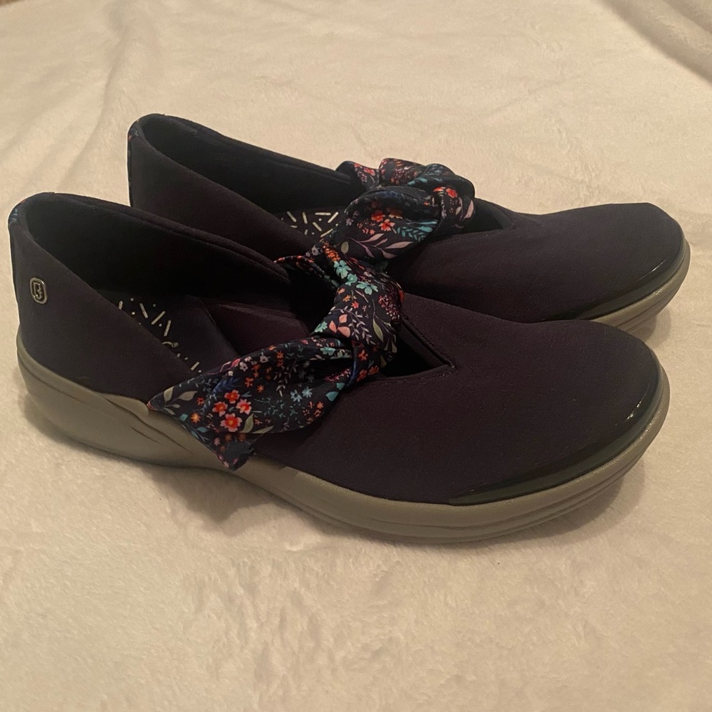Navy Bzees Shoes